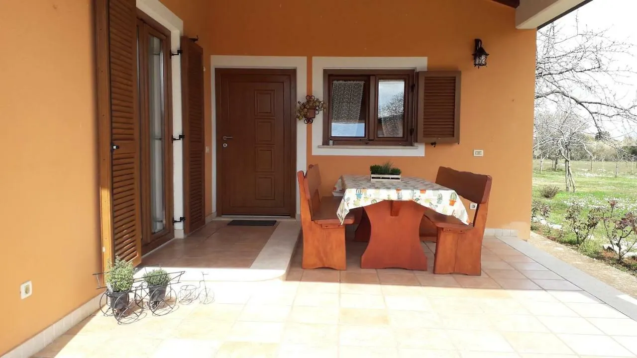 Apartment Apartman Lena Umag